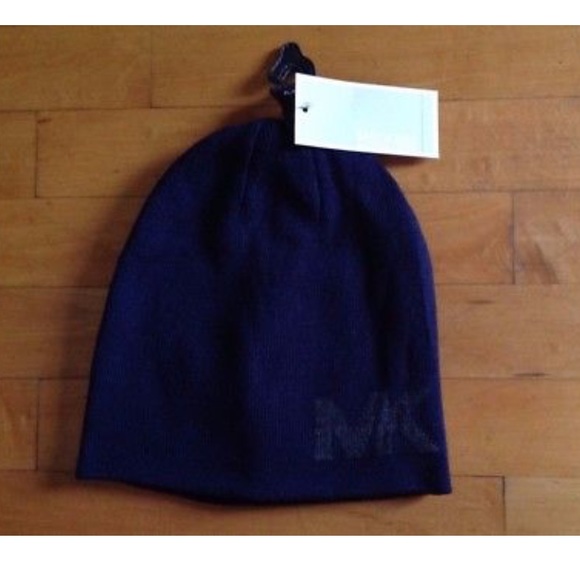 Micheal Kors Initial /MK Logo Beanie Navy Hat - Picture 5 of 8